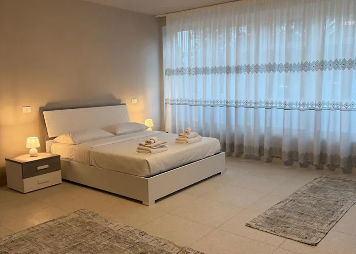 Lejlighed Ca' Monte - Dimora Con 3 Da Letto Montebelluna